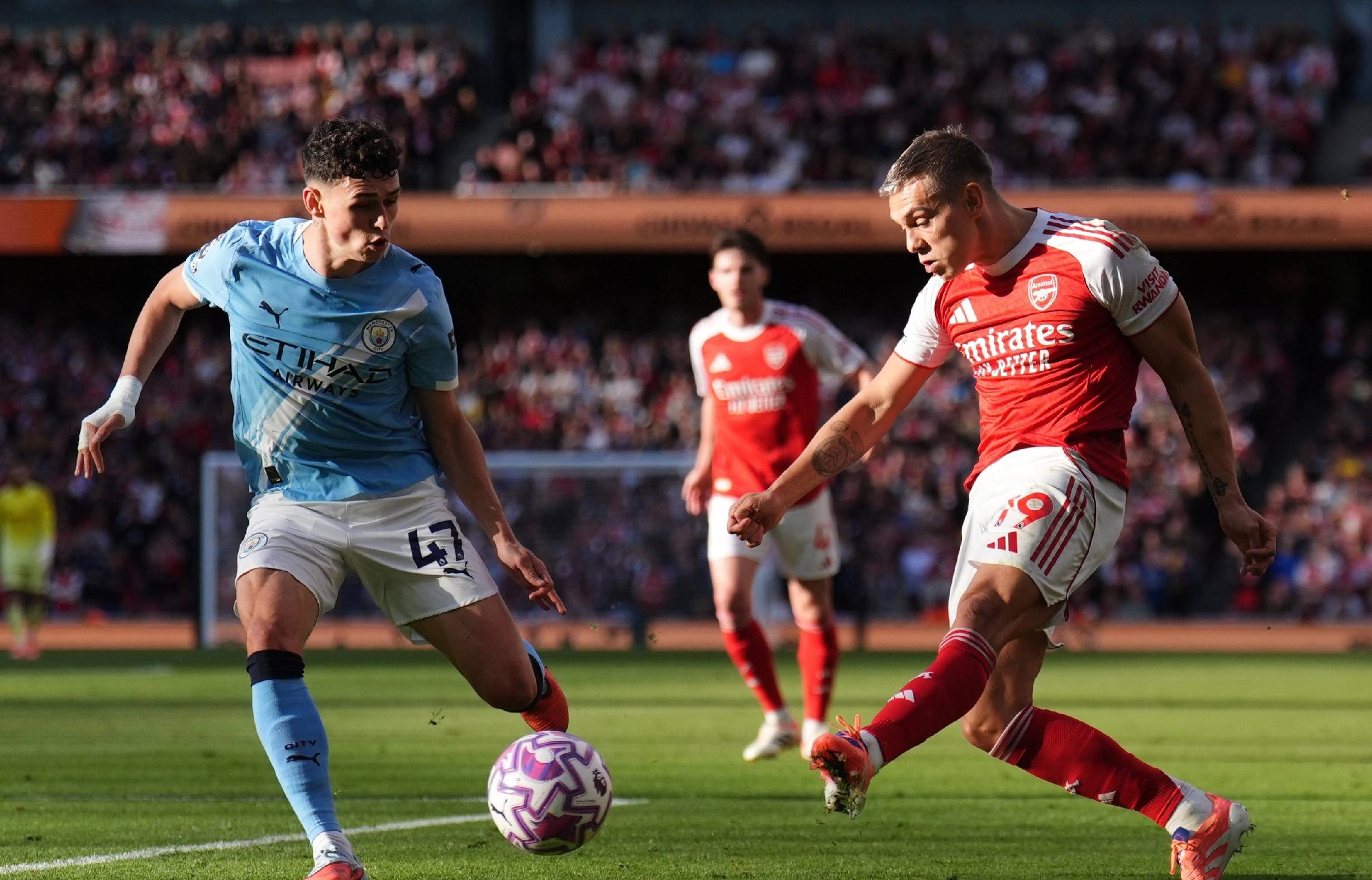 火箭大胜太阳，杜兰特28分8助、阿门31分、谢泼德状态不佳！（火箭轻取太阳：杜兰特28分8助，阿门轰31分，谢泼德表现低迷）