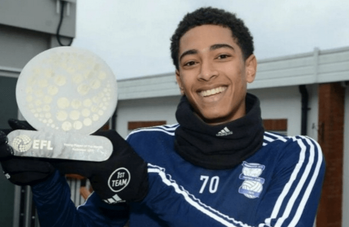 库蒂尼奥身价下降到350万欧，巅峰身价1.5亿，本赛季52场11球（库蒂尼奥从1.5亿跌至350万欧：本季52场打入11球）