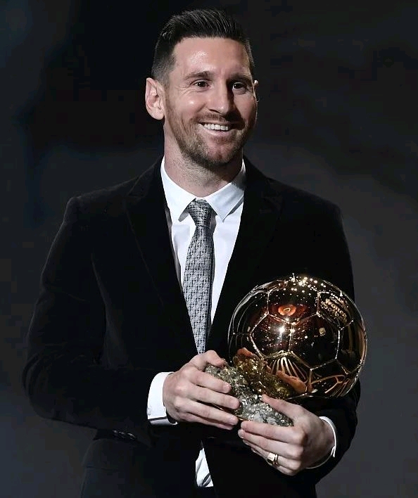 辽宁铁人老队长杨健落泪：不管未来在哪里，铁人永远是我的家（辽宁铁人前队长杨健落泪：无论未来身在何方，铁人始终是我的家）