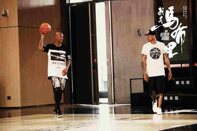 3-2！石川祐希9分+二连胜 詹内利绝杀 尼科洛夫21分难救主（3-2逆转！石川祐希砍9分助两连胜，詹内利绝杀，尼科洛夫21分难挽败局）