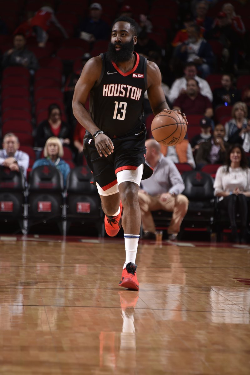 斯基拉：德罗西愿执教热那亚，热那亚在等瓦诺利的最终答复（斯基拉：德罗西愿接手热那亚，俱乐部正等待瓦诺利最终决定）