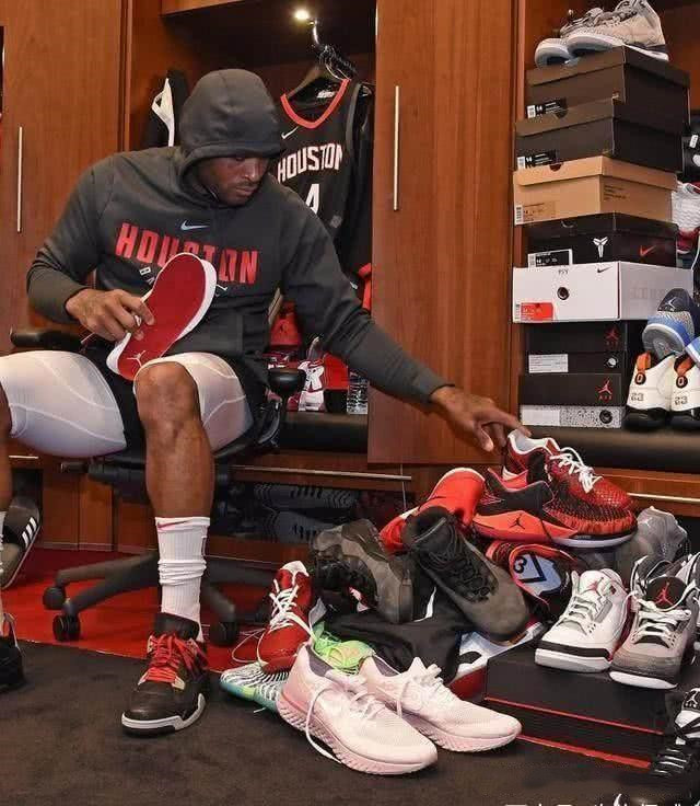 德国队1974年世界杯冠军成员赫尔佐格去世，享年79岁（德国1974年世界杯冠军队旧将赫尔佐格离世，终年79岁）