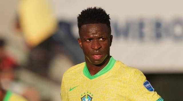 卡尔：如果我继续这样踢下去，当然是可以达到梅西那个水平的（卡尔豪言：按现在的踢法坚持下去，我能达到梅西的水平）