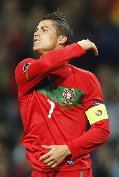 DO：拉松吸引了拜仁等俱乐部的关注，但冬窗不太可能离队（报道称：拉松获拜仁等队青睐，冬窗离队可能性不大）