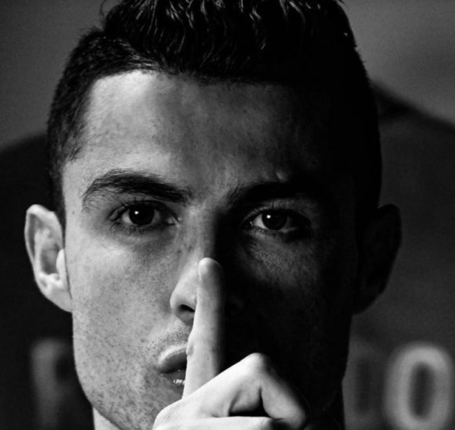 爱德华兹44分创赛季得分新高，单节19分+准绝平拯救球队（爱德华兹轰44分刷新赛季新高，单节19分+准绝平力挽狂澜）