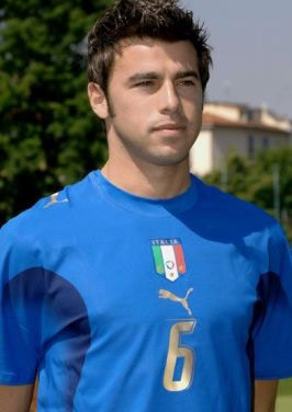 辽宁铁人老队长杨健落泪：不管未来在哪里，铁人永远是我的家（辽宁铁人老队长杨健含泪：无论未来身在何处，铁人始终是我的家）