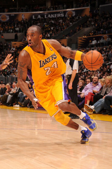 山西大胜广东！诺威尔+3本土齐爆，徐杰奎因空砍52分，张皓嘉毒瘤（山西痛击广东！诺威尔携三本土集体发威，徐杰与奎因空砍52分，张皓嘉状态低迷）