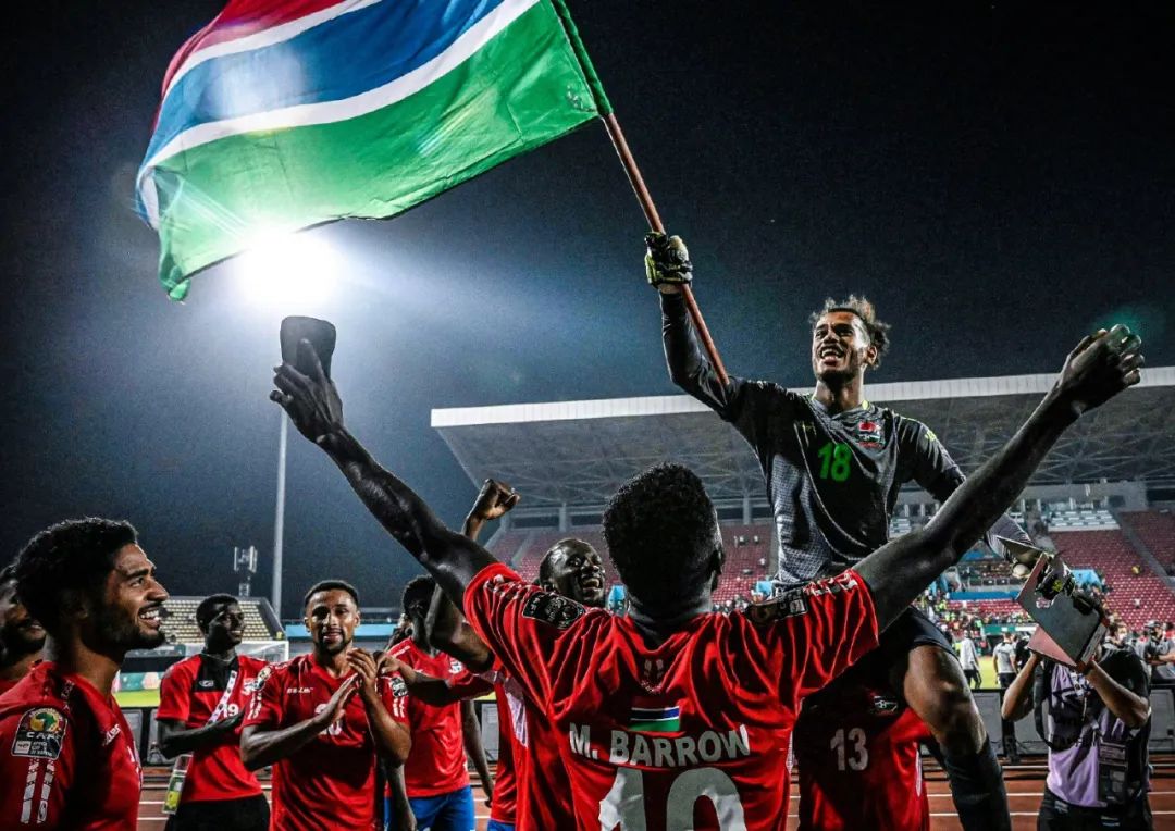 法尔克：阿斯拉尼进入拜仁和多特引援名单，球员解约金3000万（法尔克：拜仁、多特将阿斯拉尼列入引援名单，解约金为3000万）