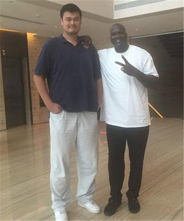 格瓦：阿森纳、维拉和切尔西都很出色，这个赛季不会轻松（格瓦：阿森纳、维拉、切尔西表现出色，本赛季注定不轻松）